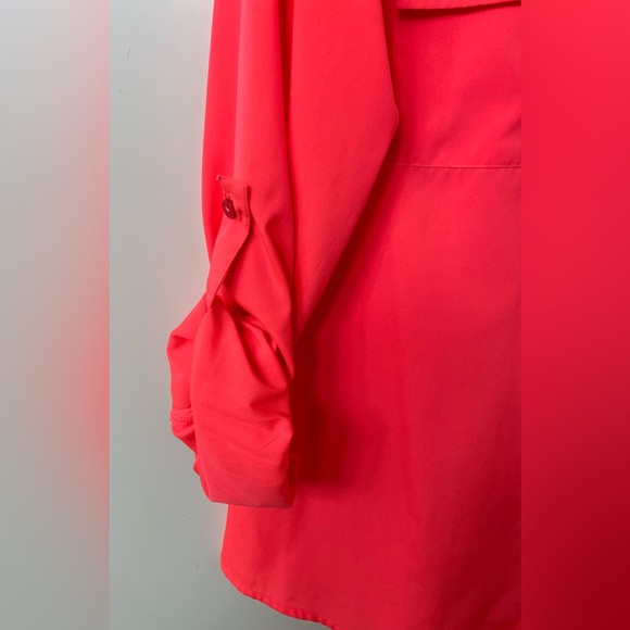 Neon Blouse with Hidden Button Closure - Picture 5 of 8